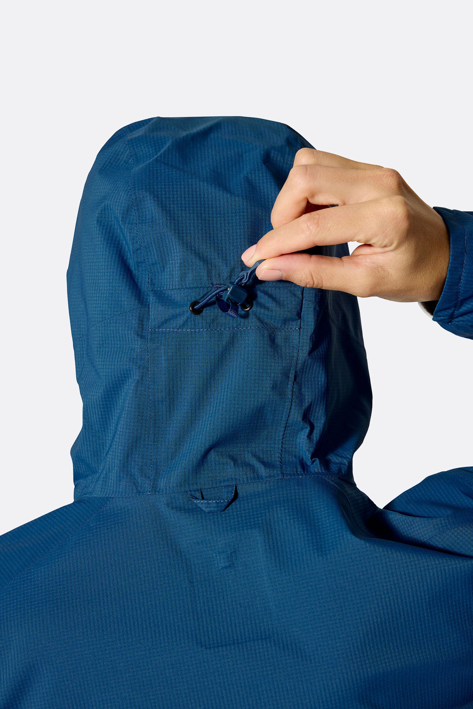 womens_downpour_trail_light_jacket_tempestblue_qwi (4)