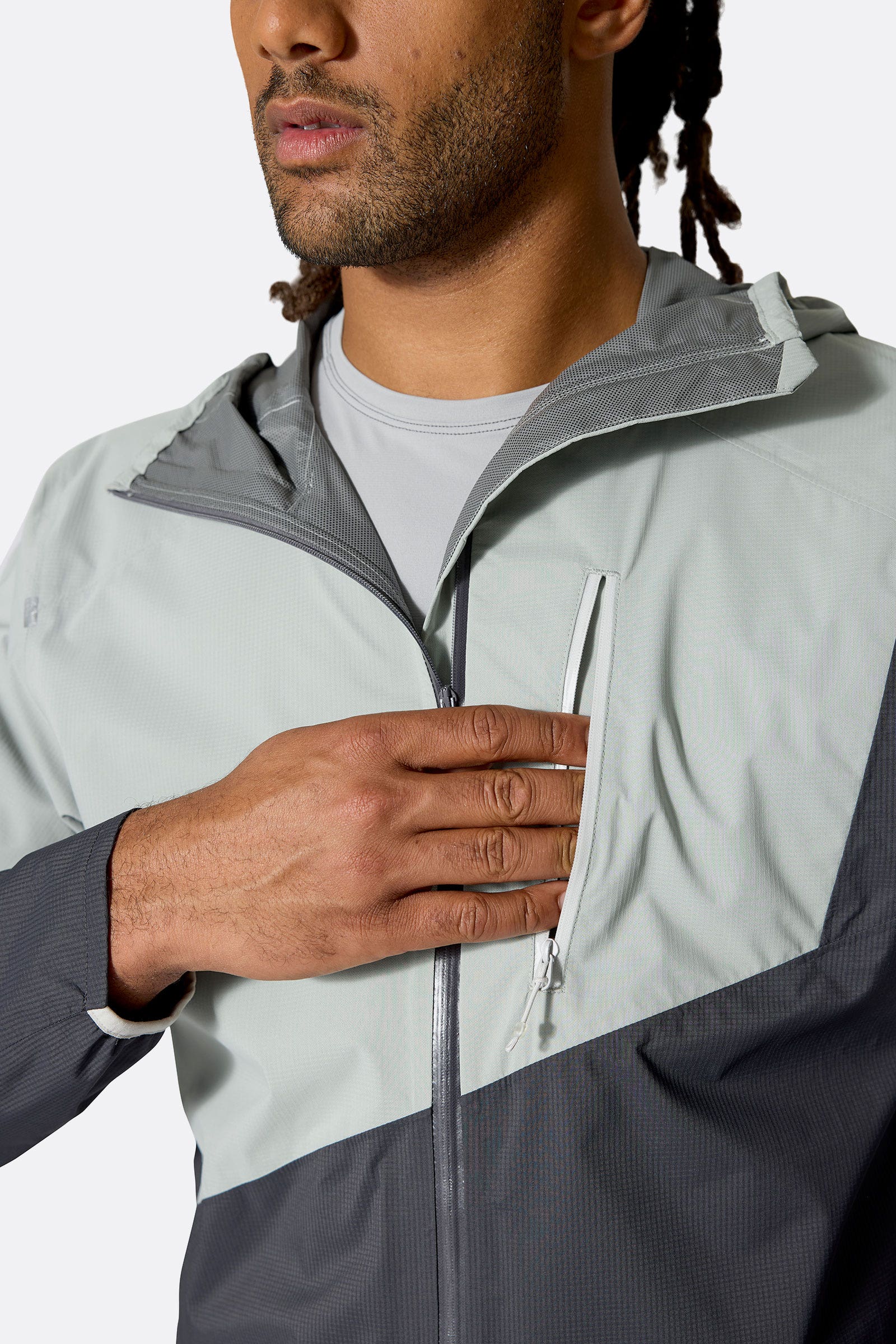 womens_downpour_trail_light_jacket_tempestblue_qwi_19_