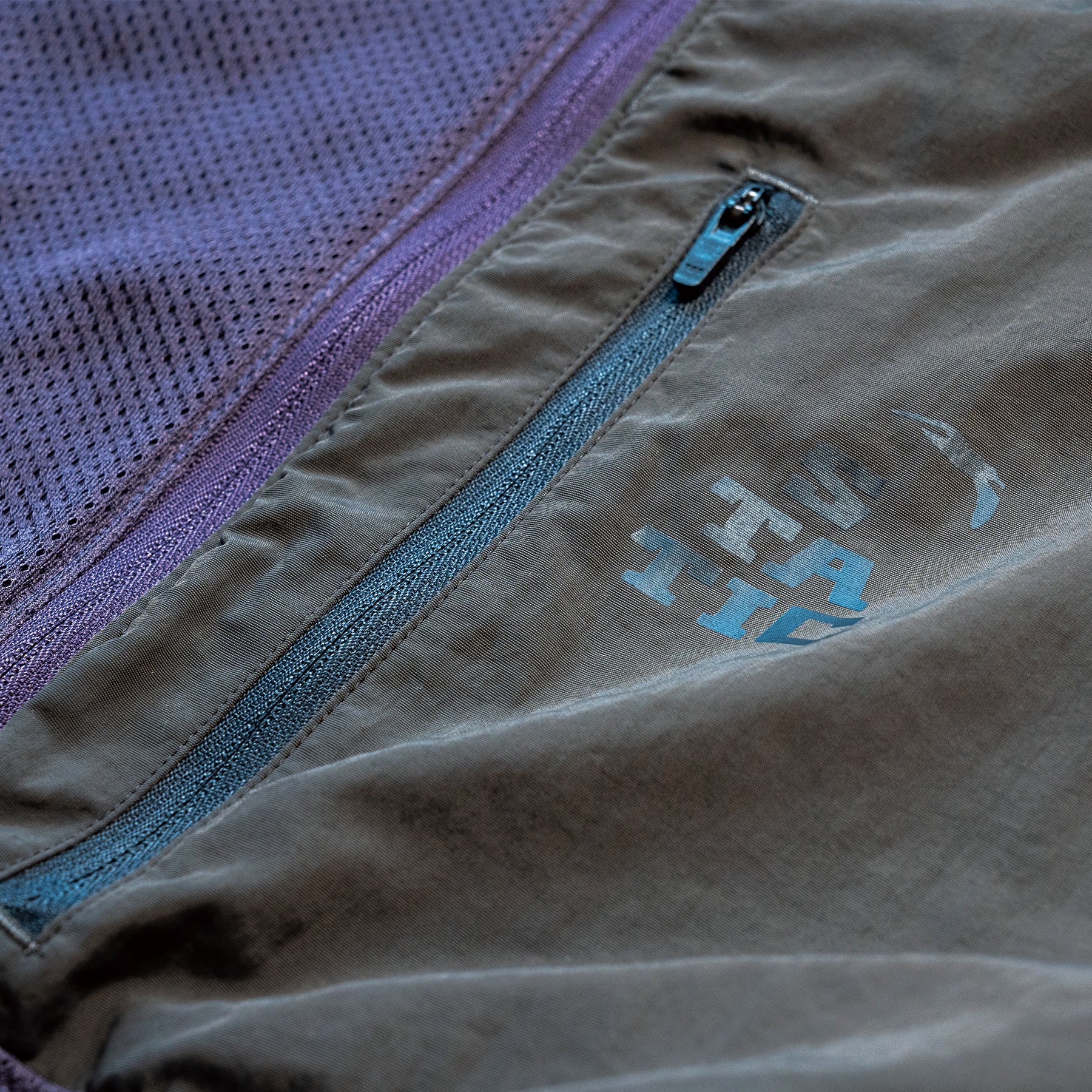 static-adrift-half-zip-hoody-2_1800x