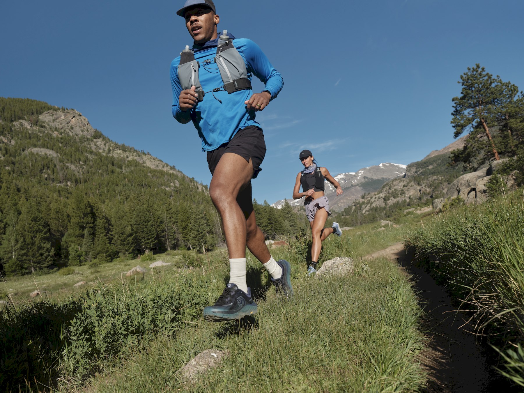 TopoAthletic_Ultraventure5_F26_lg_0 14_x