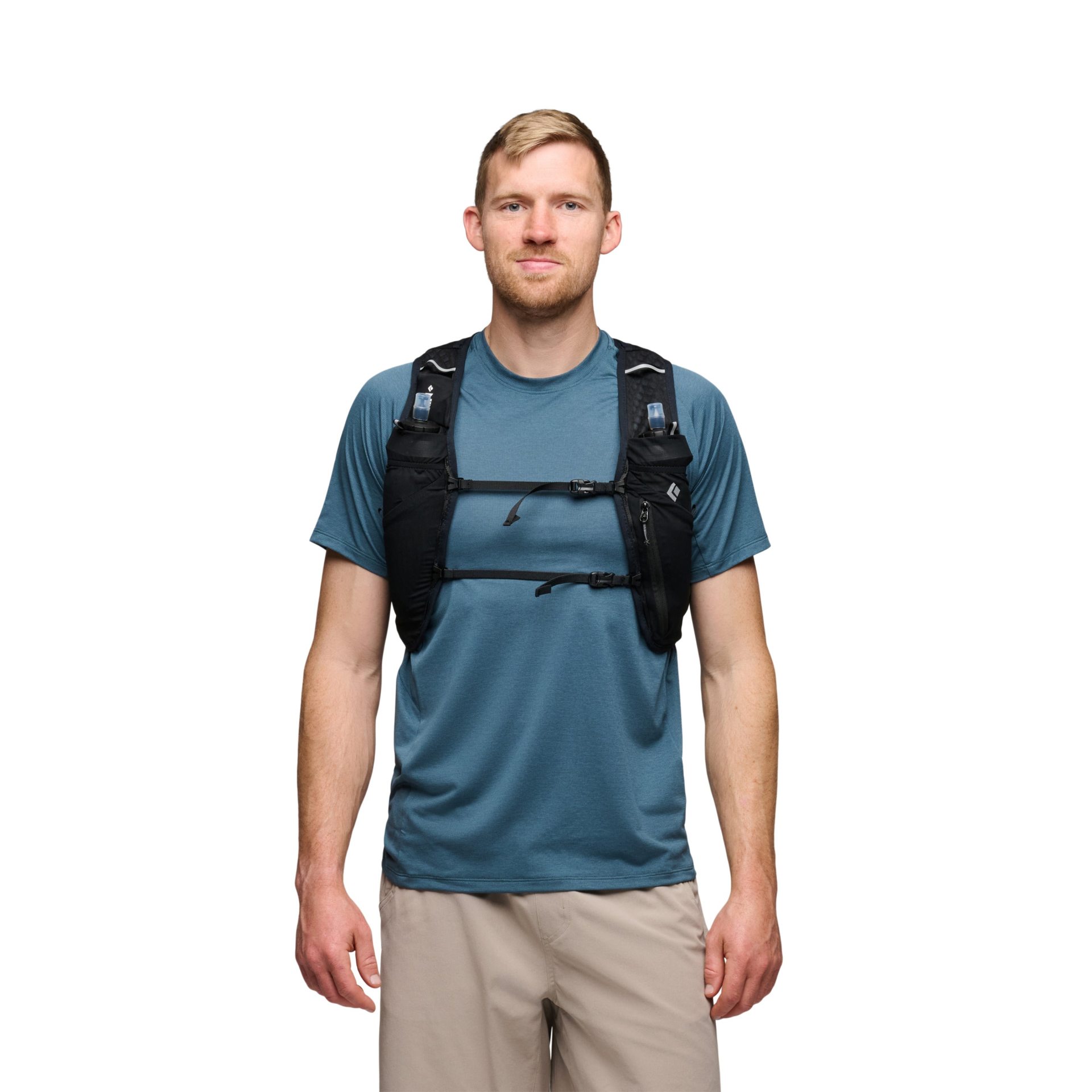 681352_0002_Distance_6_Hydration_Vest_Black_04_x