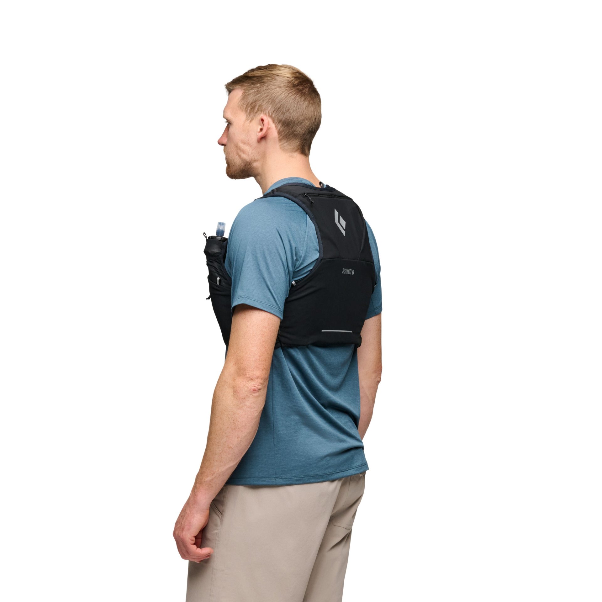 681352_0002_Distance_6_Hydration_Vest_Black_06_x