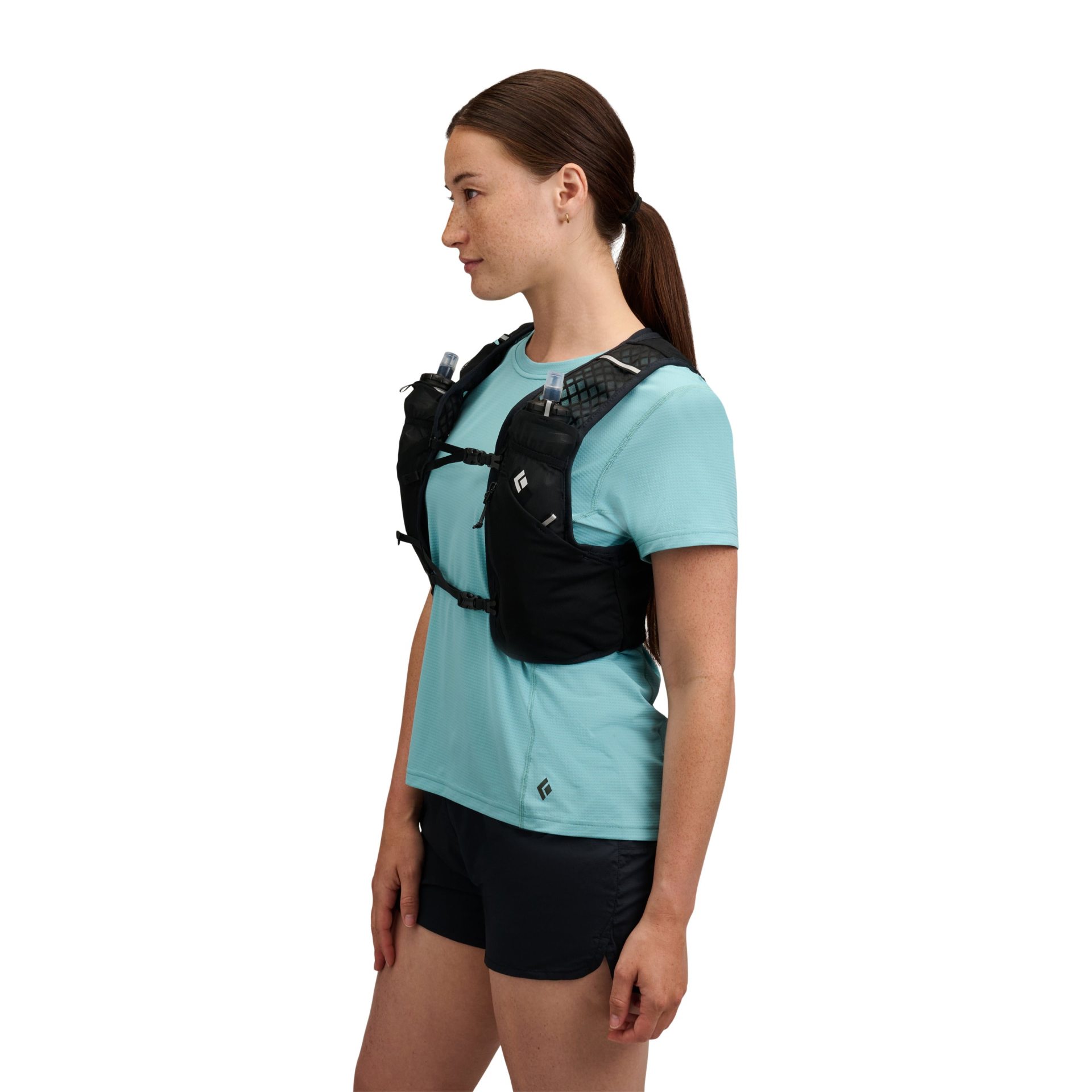 681352_0002_Distance_6_Hydration_Vest_Black_05_x