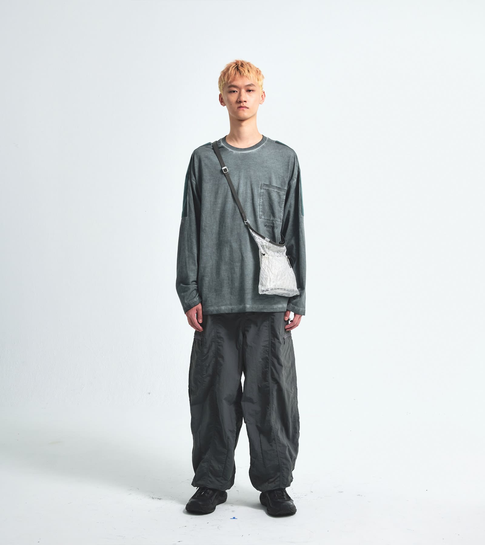 AW26 PLUTO 1L UX10 GW001_x