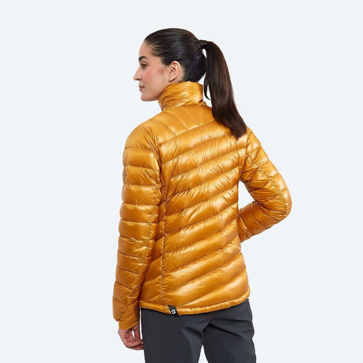 cumulus_woman_down_jacket_acomay_lady_05_inca_gold_model_back19312