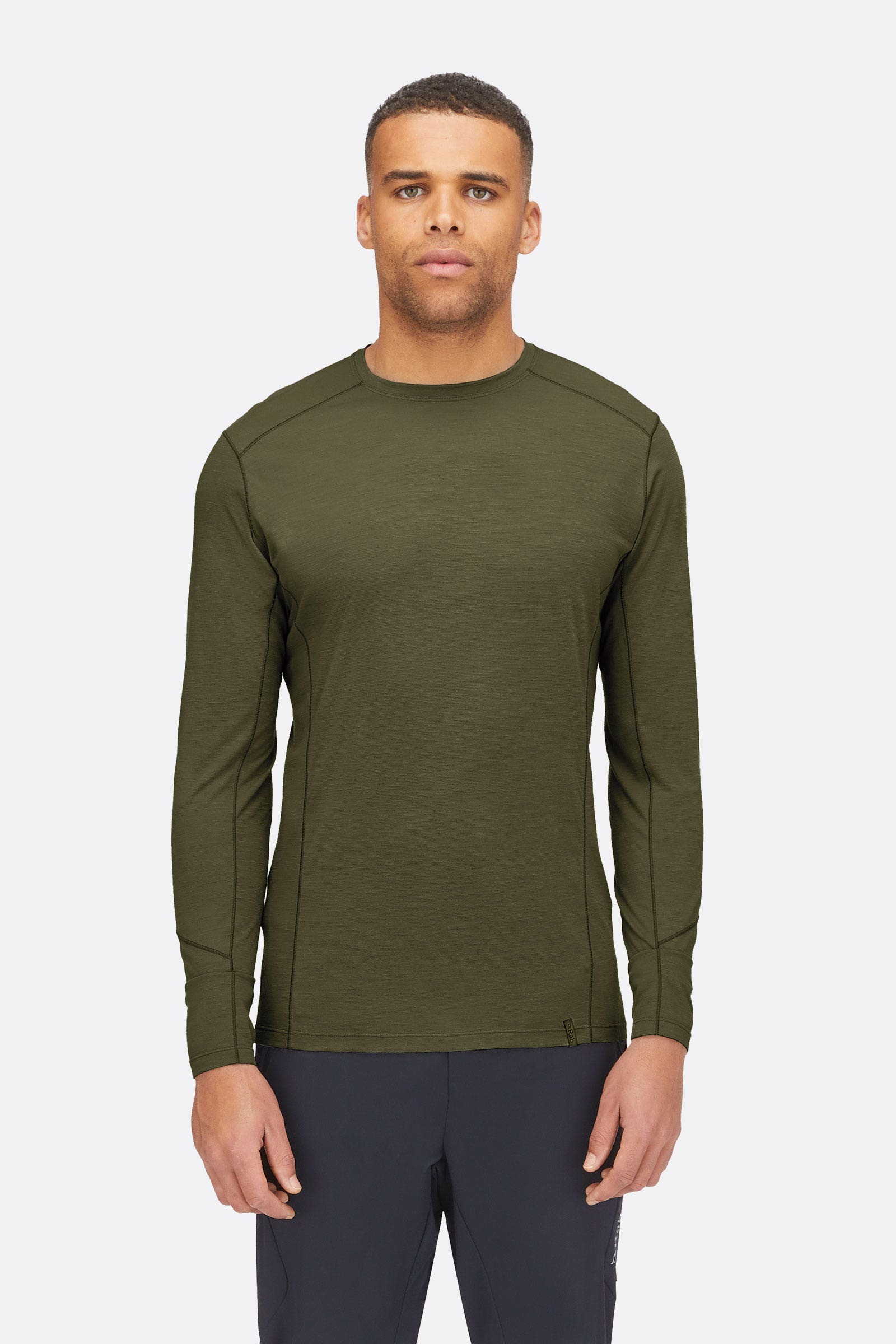 syncrino_base_ls_tee_olive_qbl_32_olv_model_front_full_crop_1