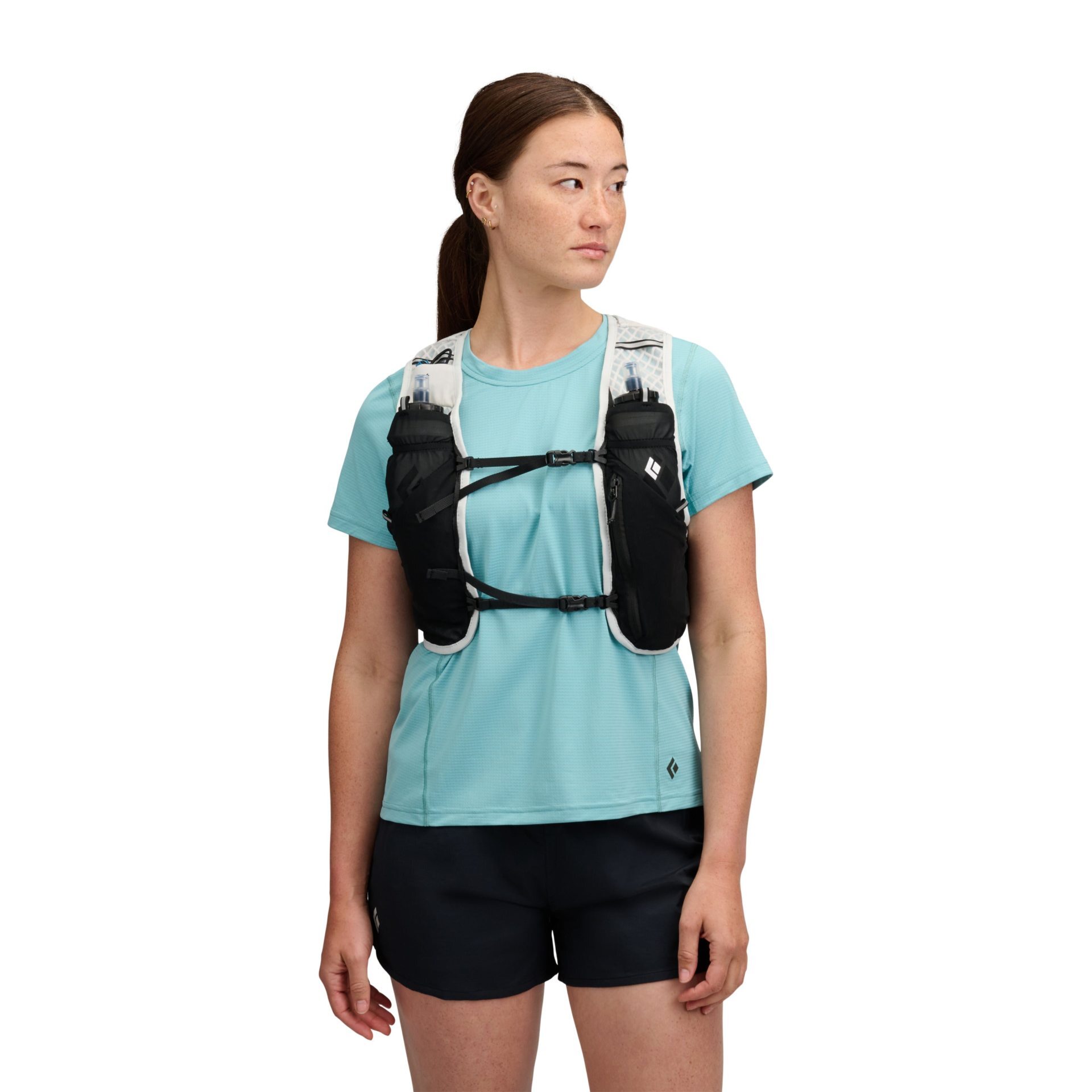 681352_1000_Distance_6_Hydration_Vest_Alloy_03_x