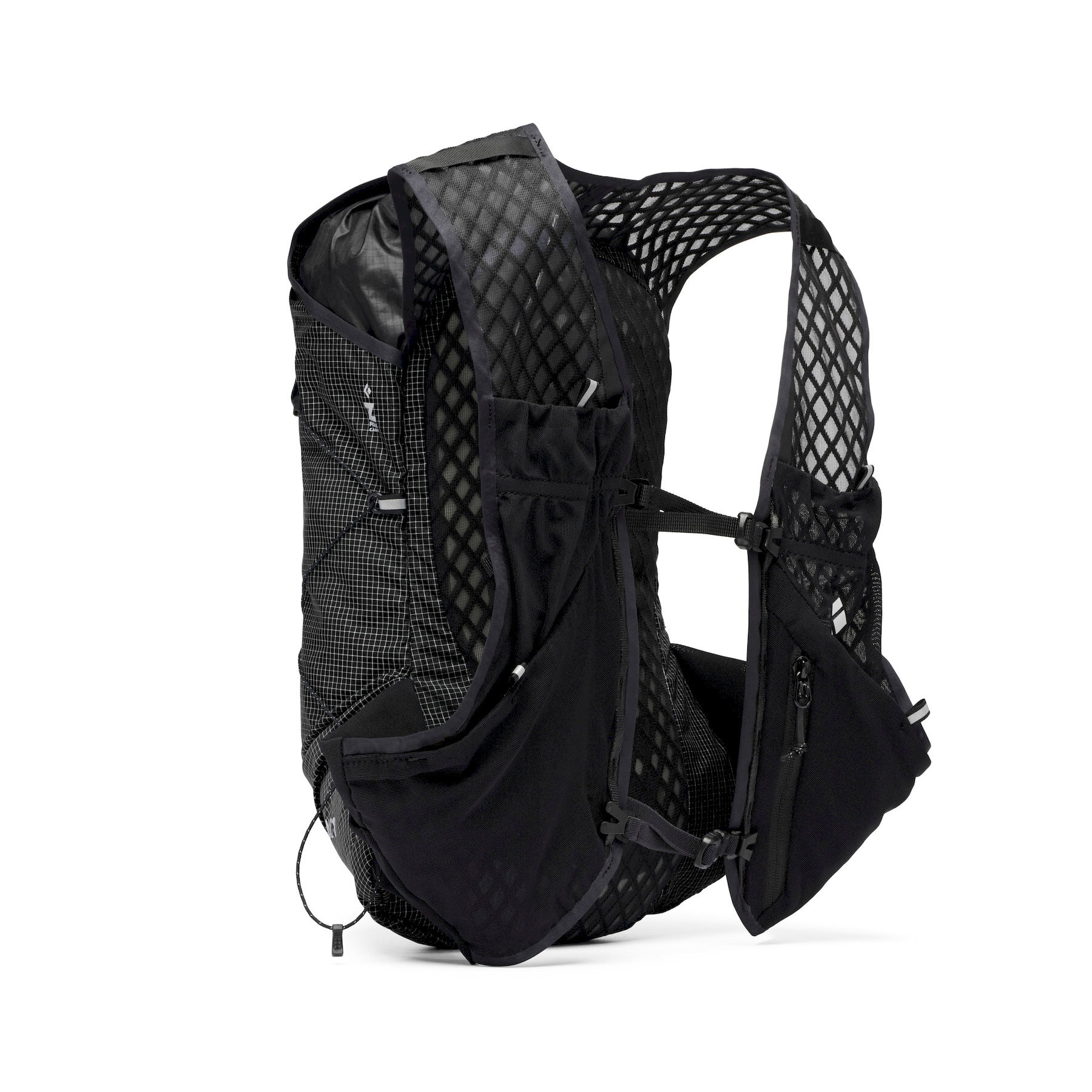 681353_0002_Distance_8_Backpack_Black_02_x