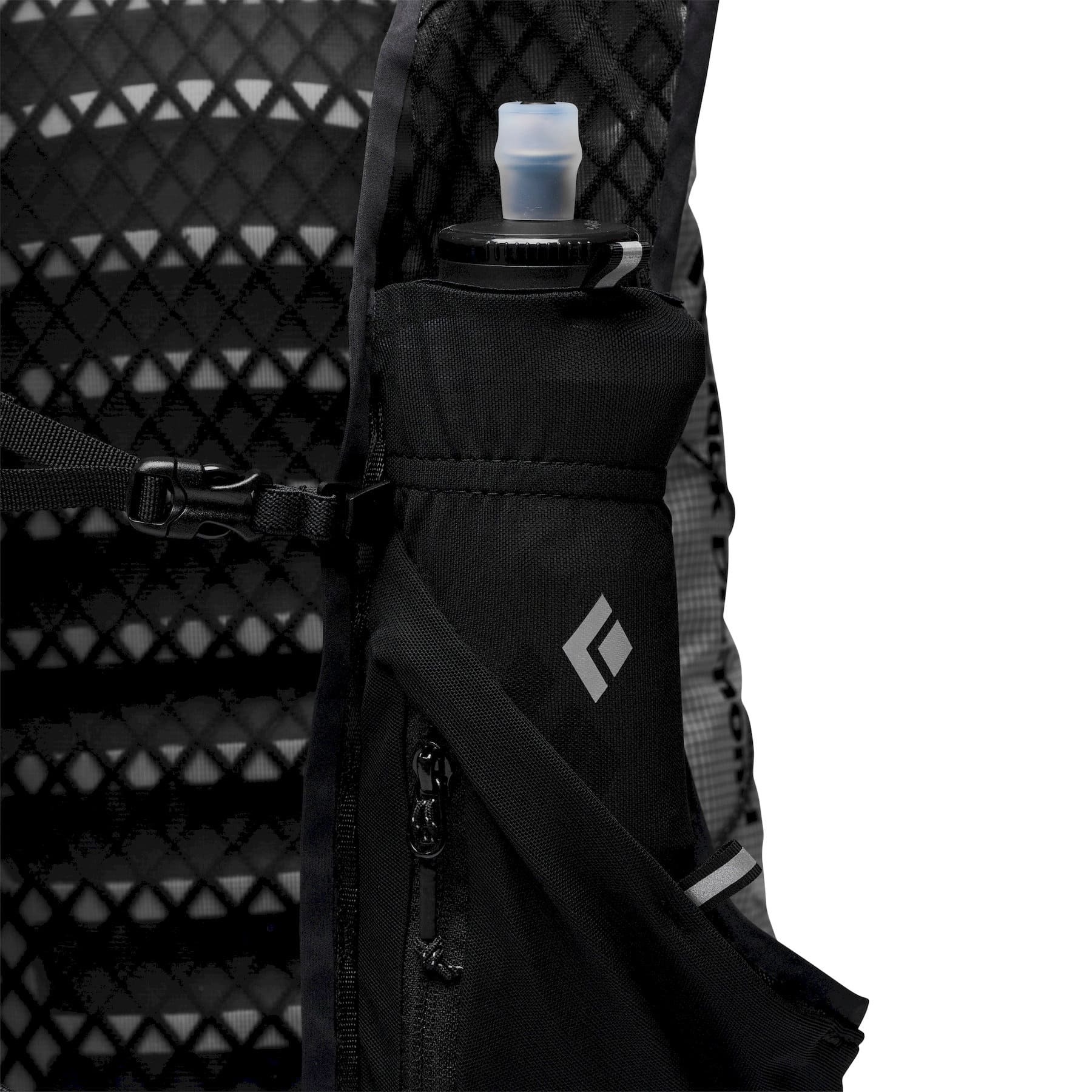 681354_0002_W_Distance_8_Backpack_Black_07_x