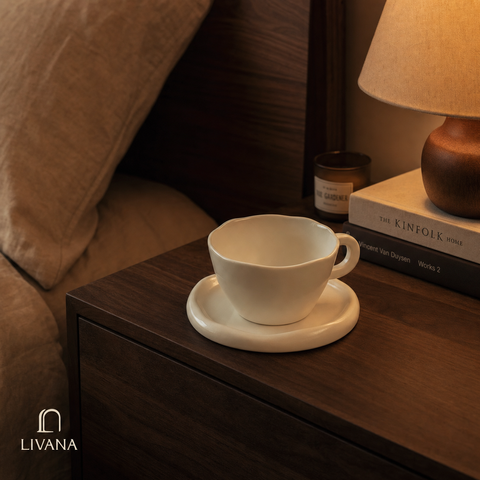 C1_ceramic_cup_bedroom_empty