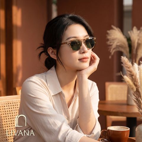 out_玳瑁_01_戶外女
