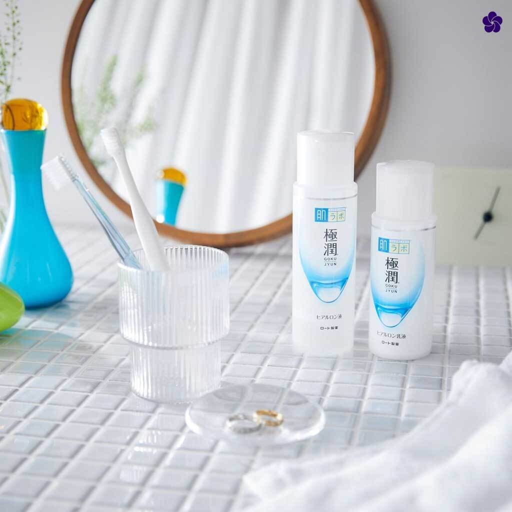 Hada-Labo-Gokujyun-Lotion-_-Emulsion