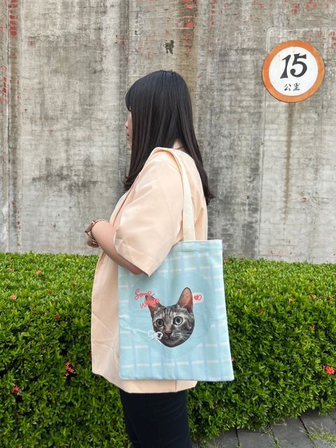 LINE_ALBUM_20241113包包系列外拍_260527_7