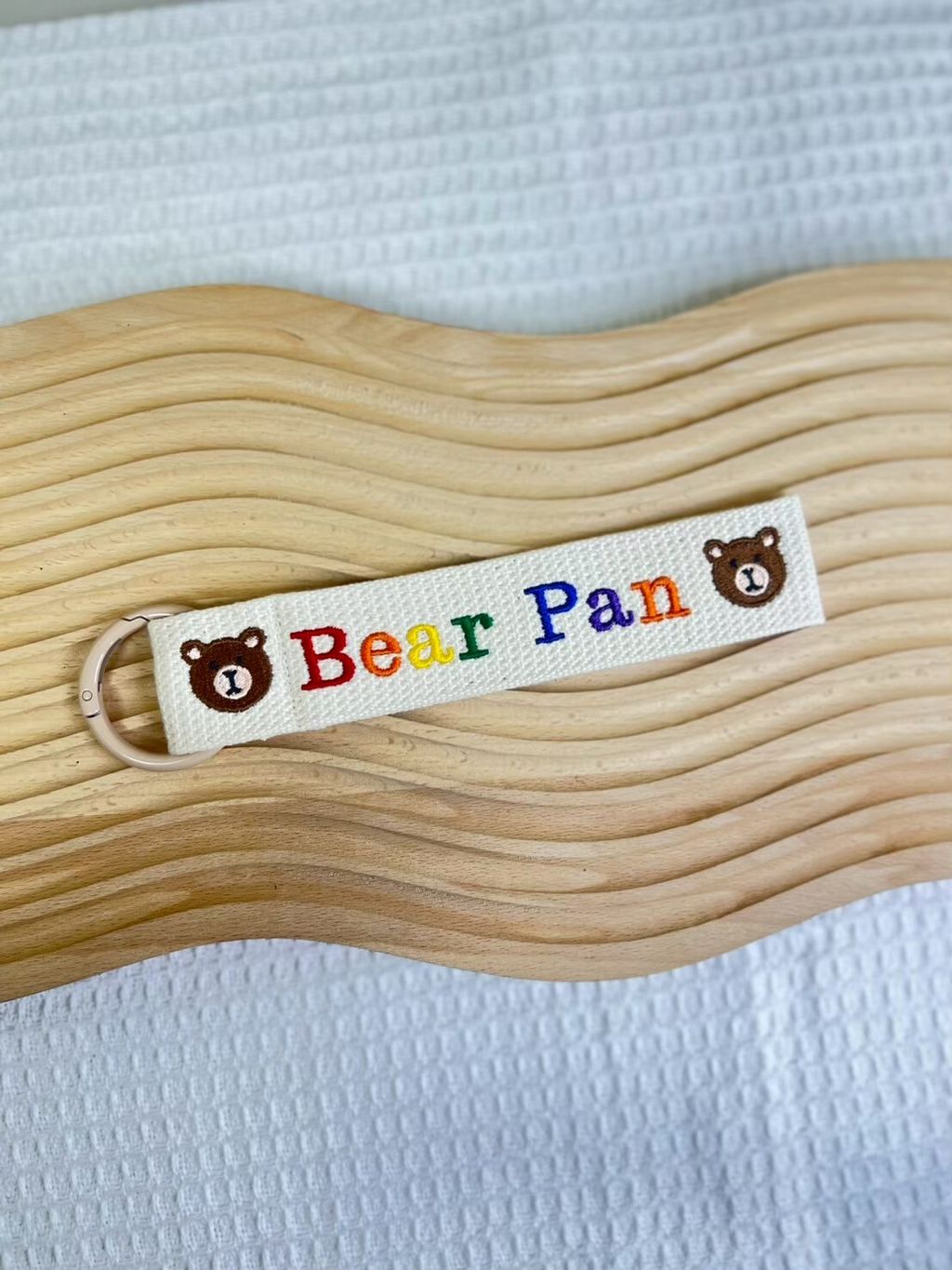 LINE_ALBUM_彩色刺繡姓名吊牌@實品_260527_2