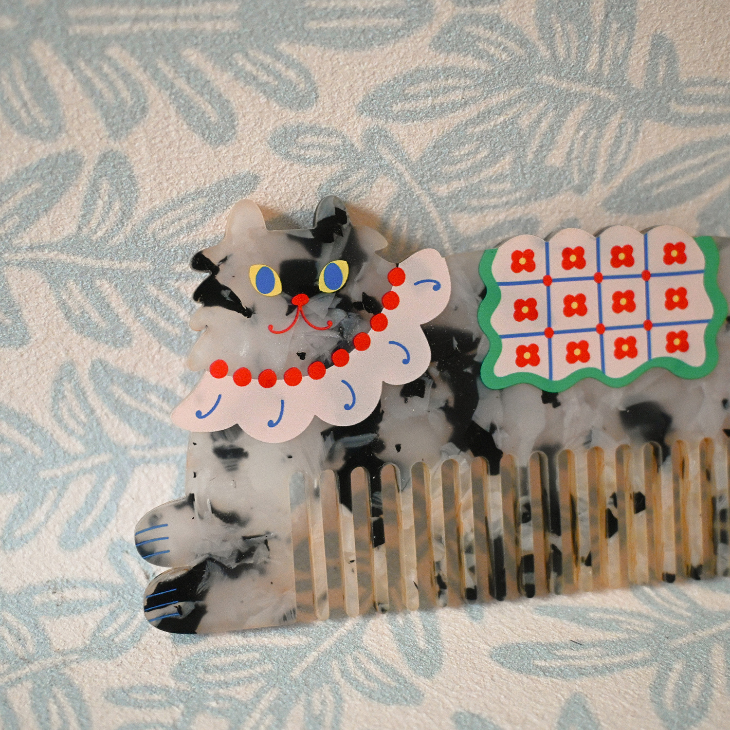 Shell-hair-comb-01-03