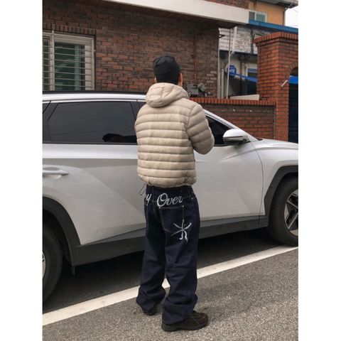 tw-11134207-81zth-mjququv4r1fo39
