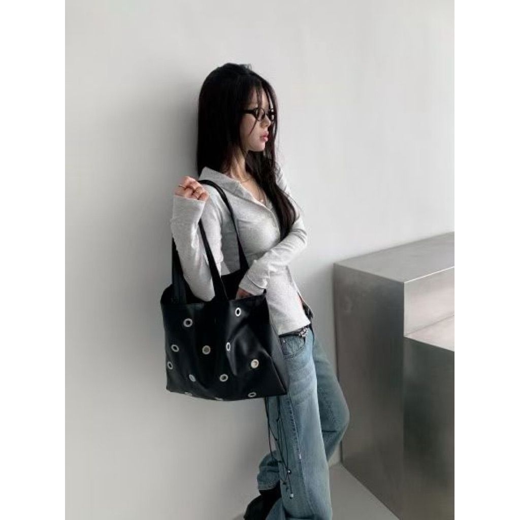 tw-11134207-820lf-mm8h8mj6f01vb7