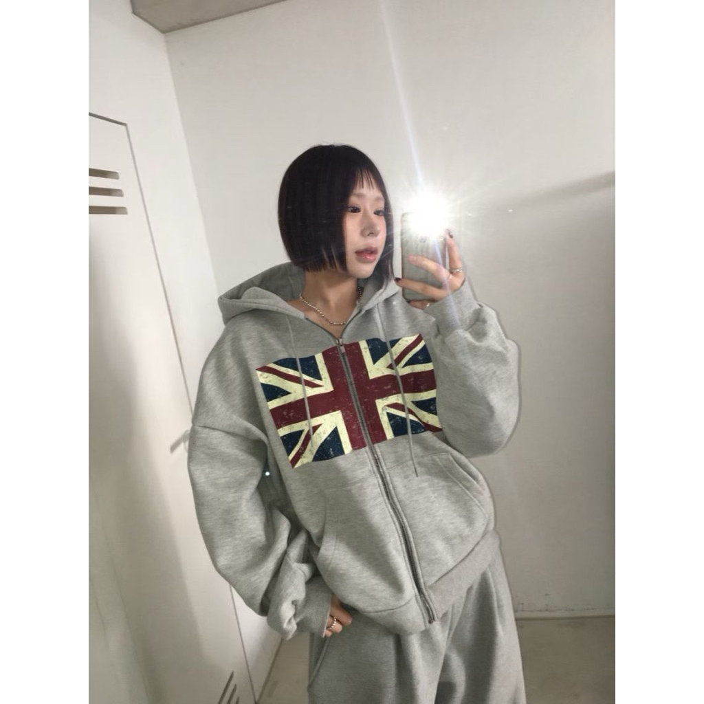tw-11134207-81ztm-mjcivdr5cmx3d2