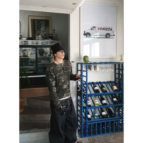 tw-11134207-820l7-mkbbsat6mjusc0