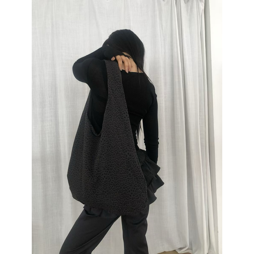 tw-11134207-81ztq-meu7qn8wkt1h19