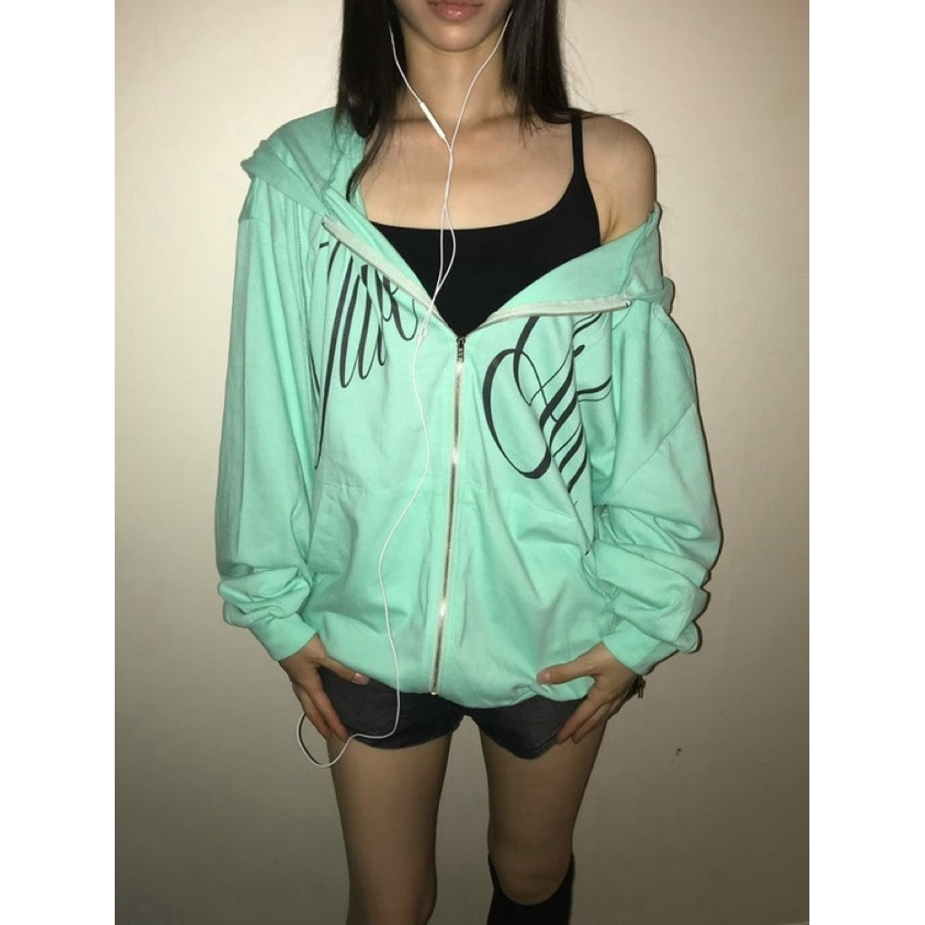 tw-11134207-820l7-mpbwuhg2z0n4cf