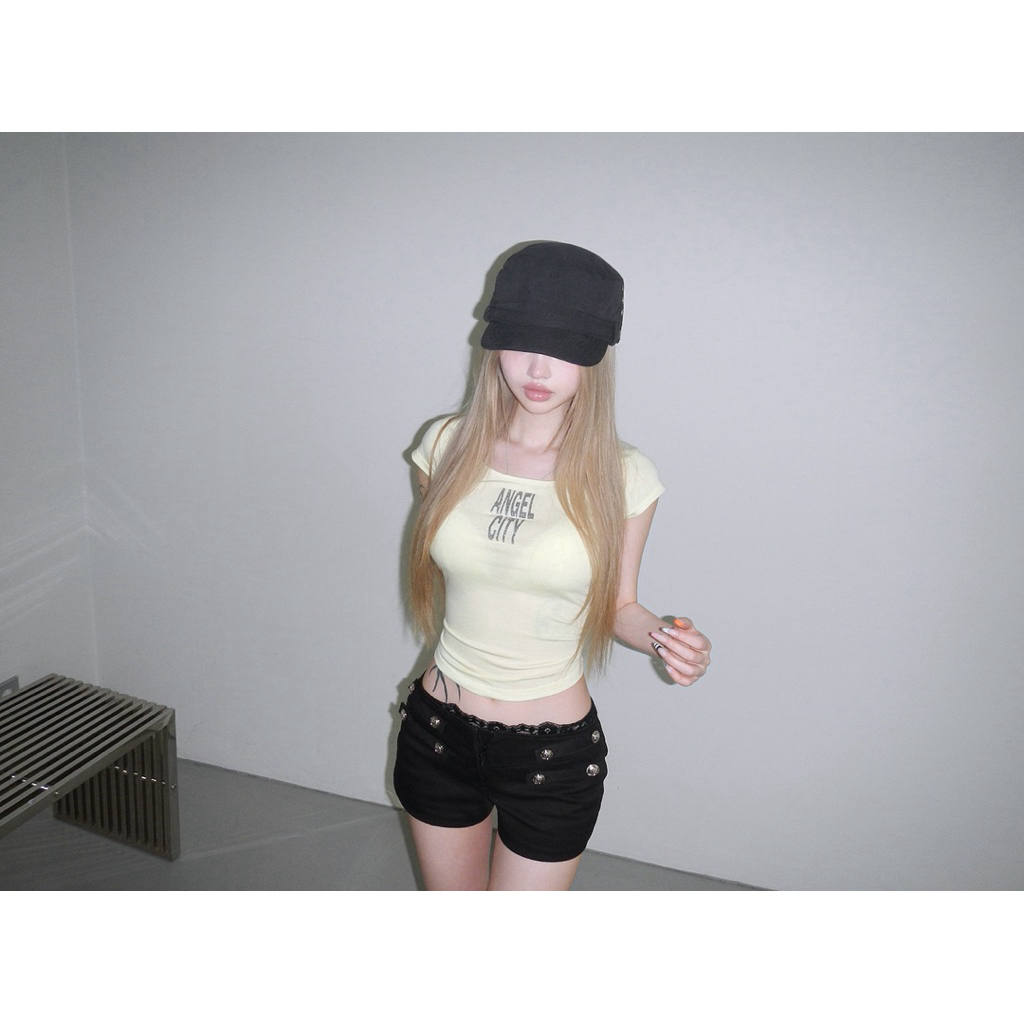 tw-11134207-820la-mpf0fsvxqj2m85