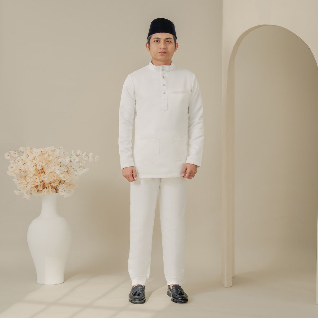 BAJU MELAYU CEKAK MUSANG SATIN DUCHESS (1)