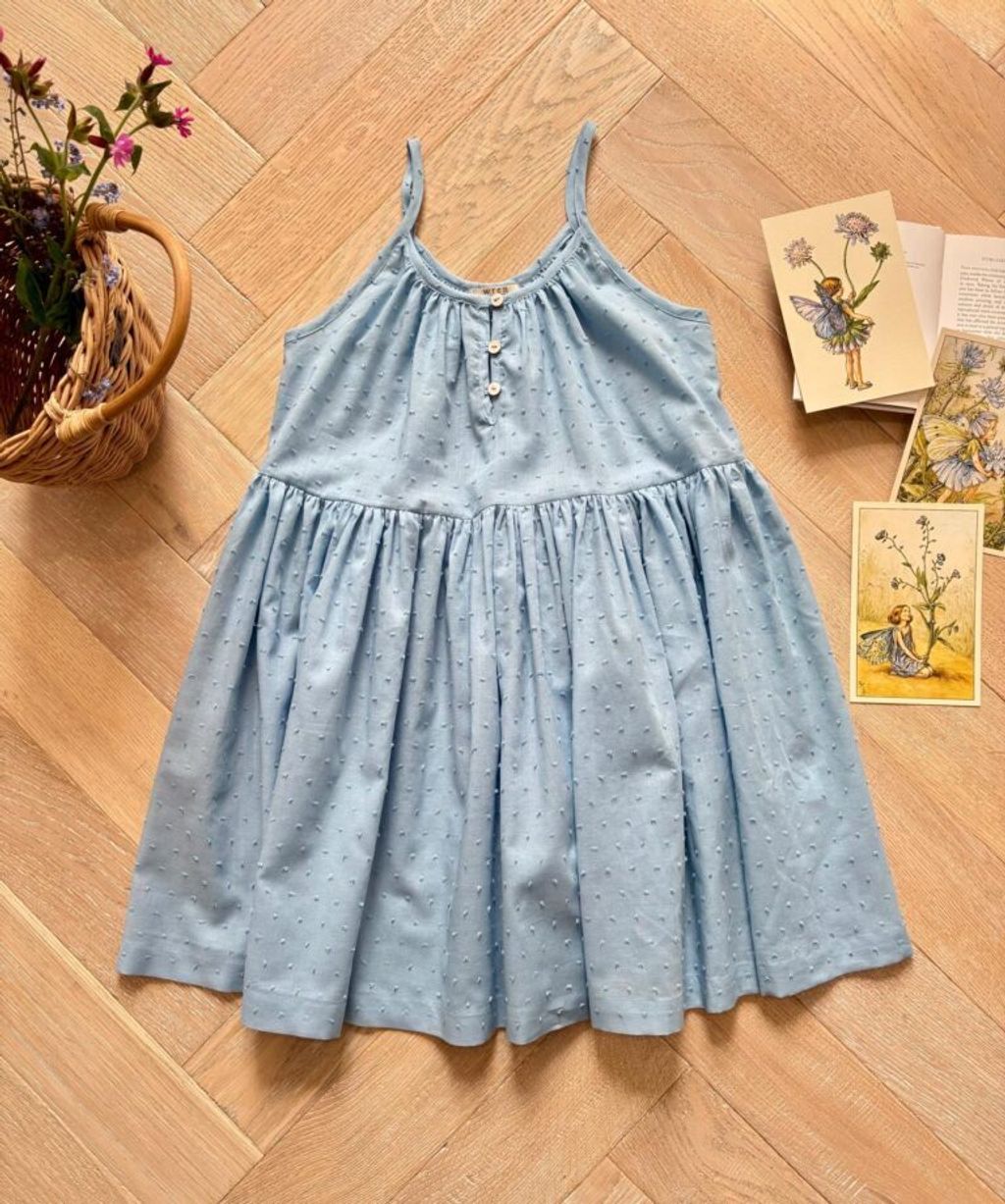 Aphrodite-Flat-Lay-768x920