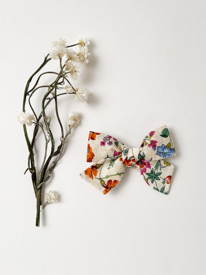 pinwheel bows AW2026-9