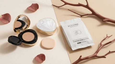 Quiet-luxury_flat-lay_of_one_open_202606092158