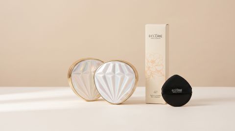 Minimalist_quiet-luxury_product_photograph_of_202606282009