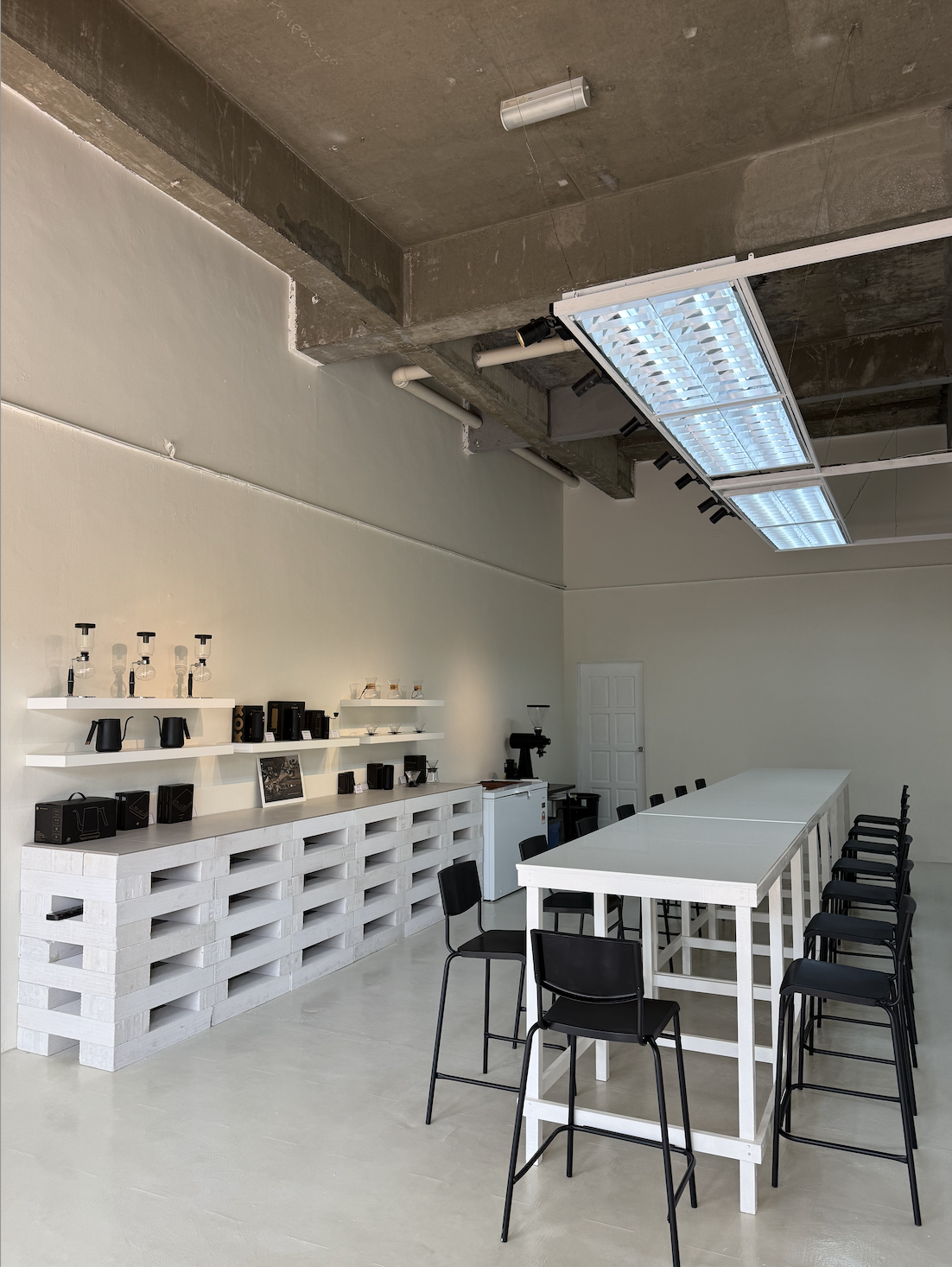 https://cdn.store-assets.com/s/1440801/f/17211740.png