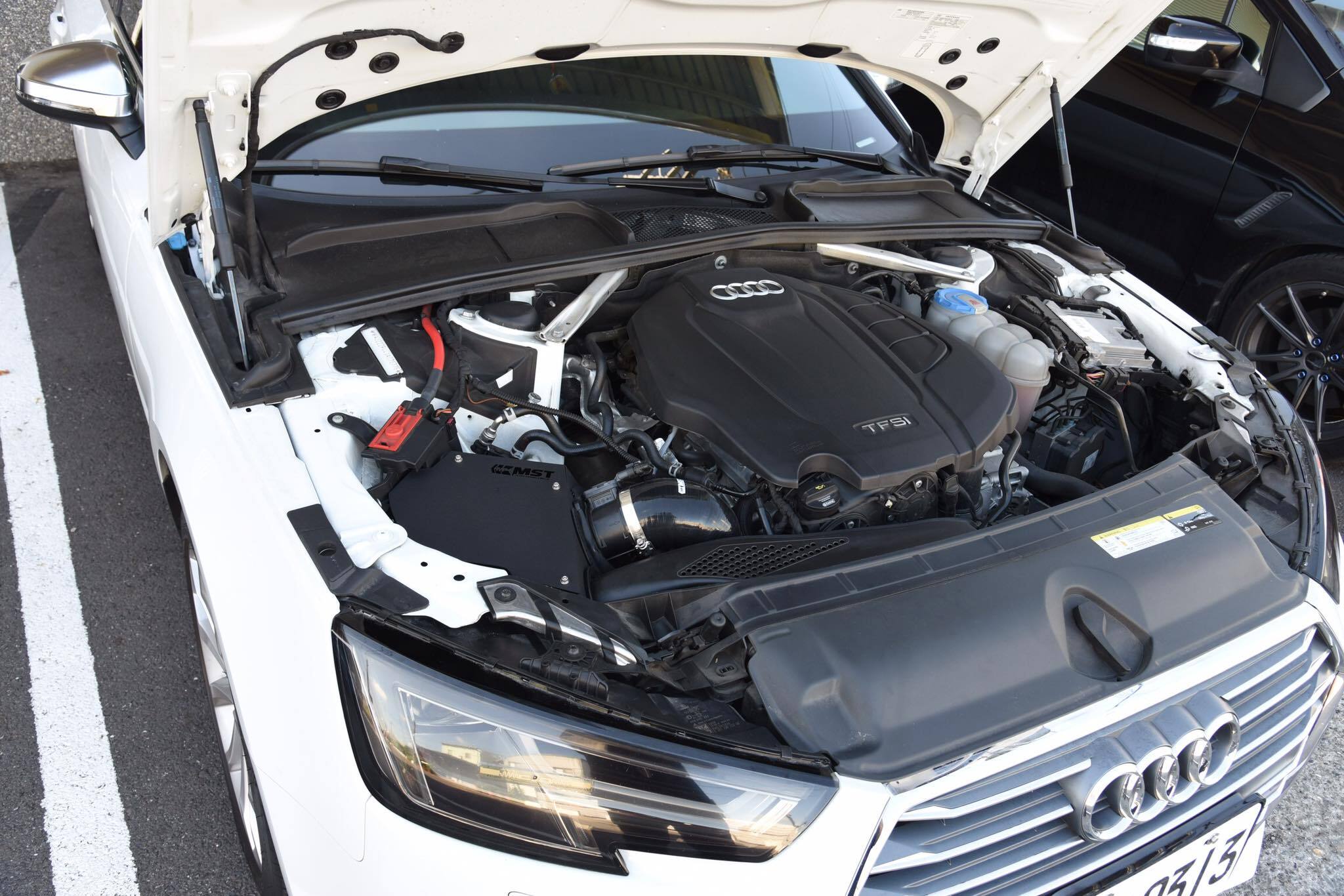 AUDI A4 B9 2.0 3