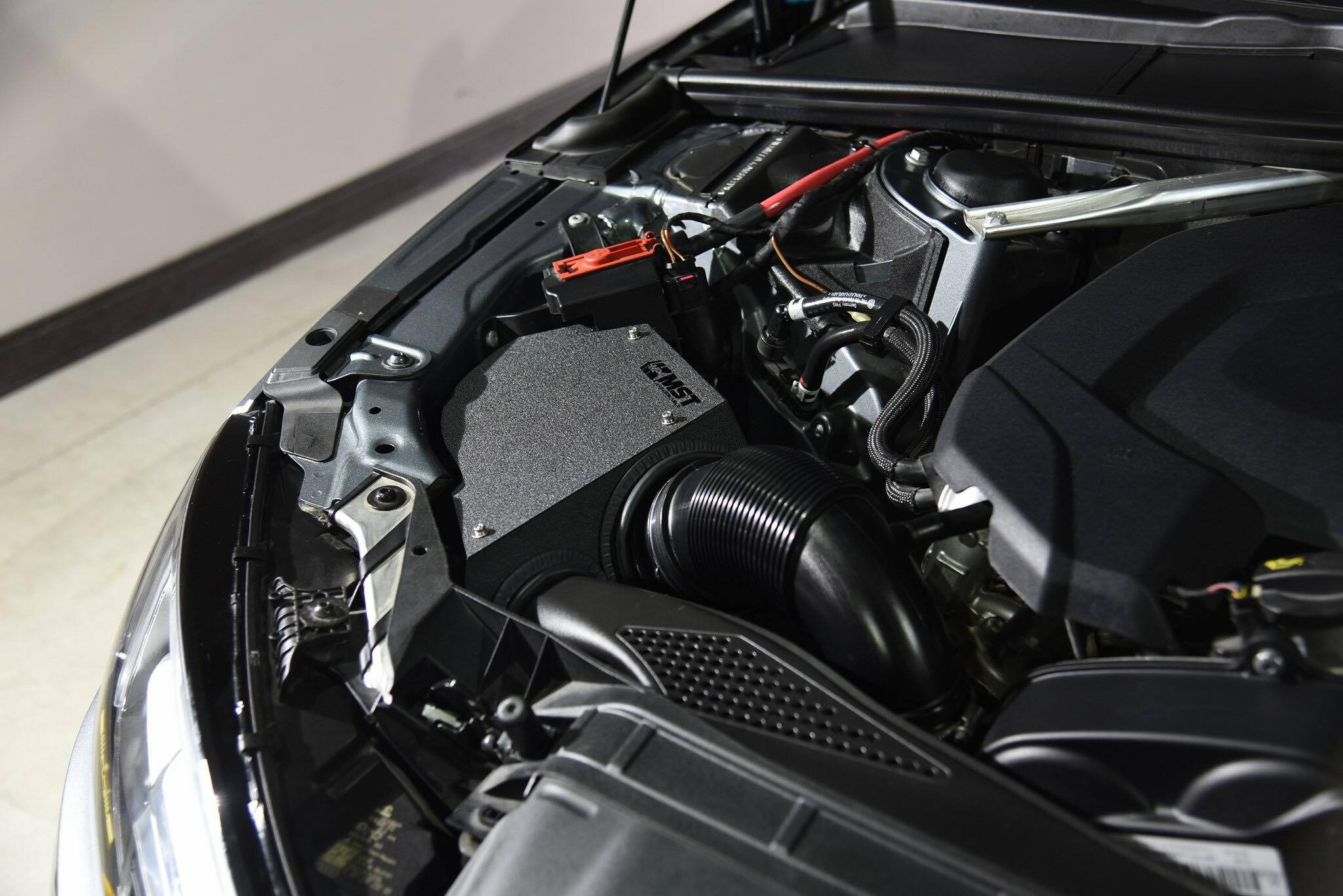 AUDI A4 B9 1.4 4