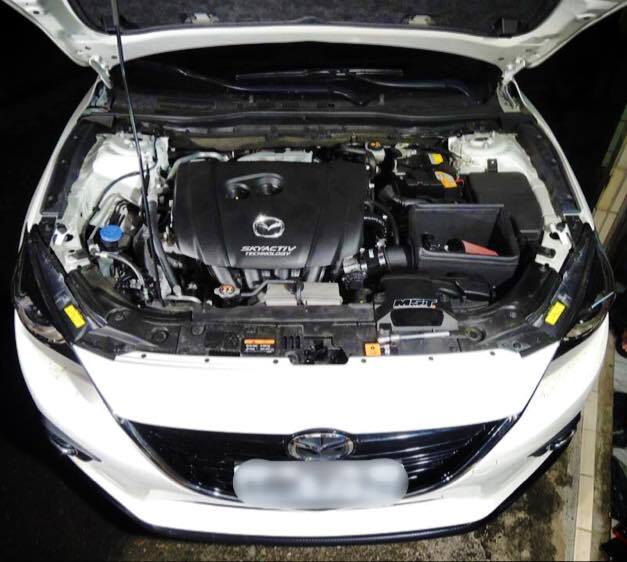 2014 + Mazda 3 2.0 Skyactiv 1