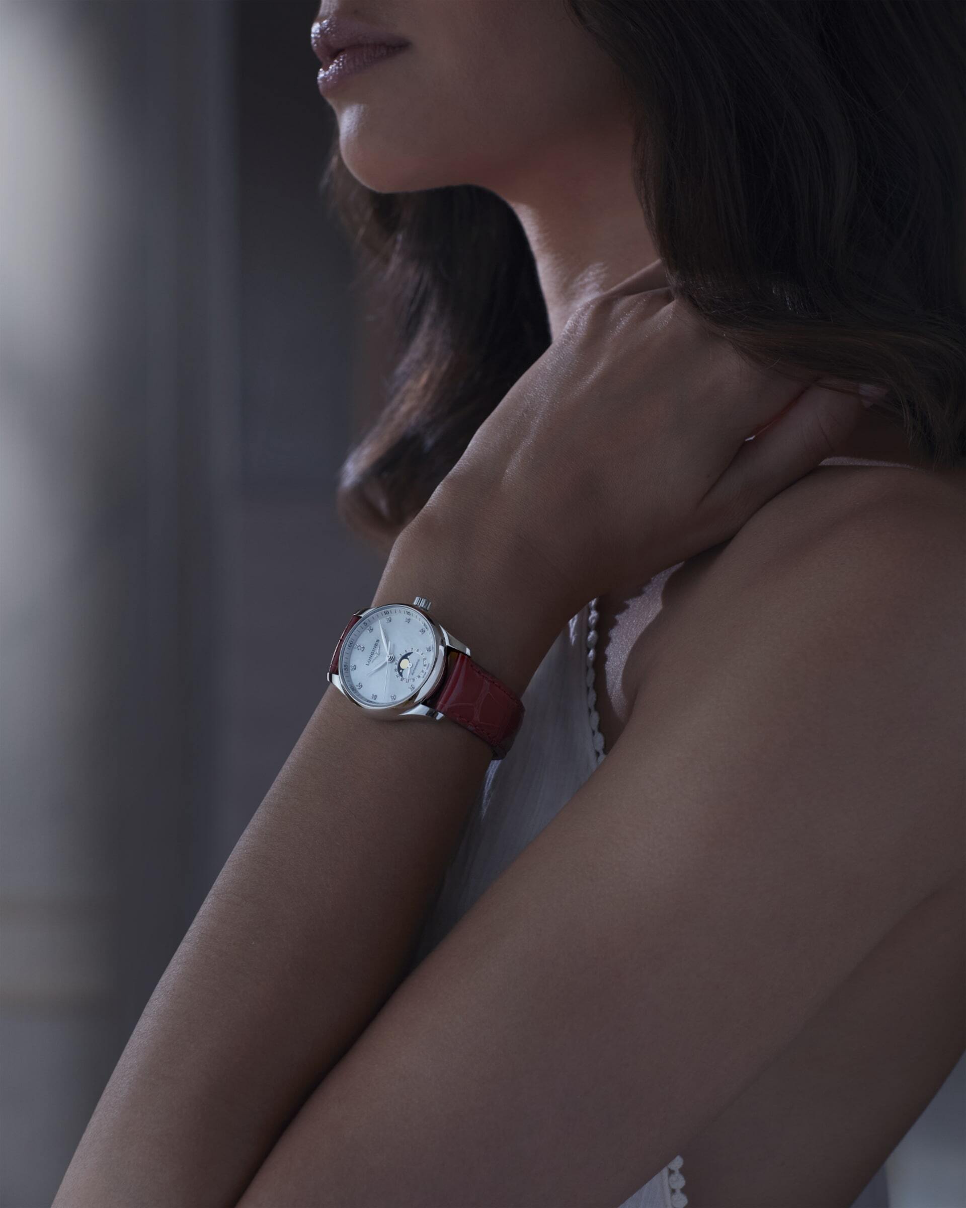longines-master-collection-moonphase-l2-409-4-87-2-detailed-view-1600x2000-9-0a1529