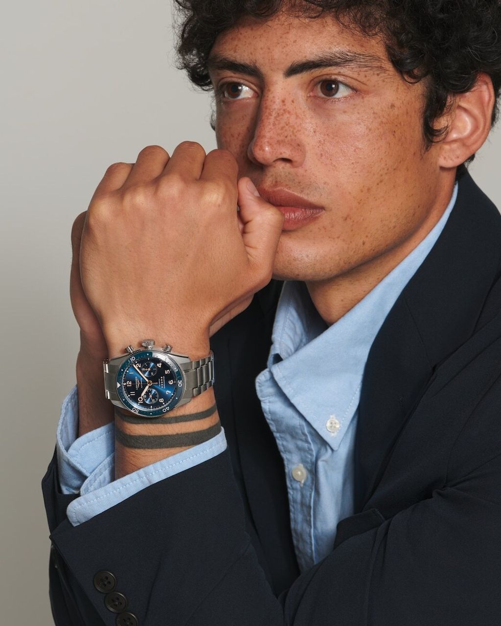 longines-spirit-flyback-l3-821-4-93-6-detailed-view-1600x2000-9-fd5d6c