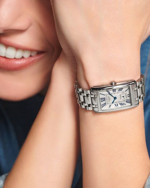 longines-dolcevita-l5-512-4-71-6-detailed-view-1600x2000-4-b4a0a1
