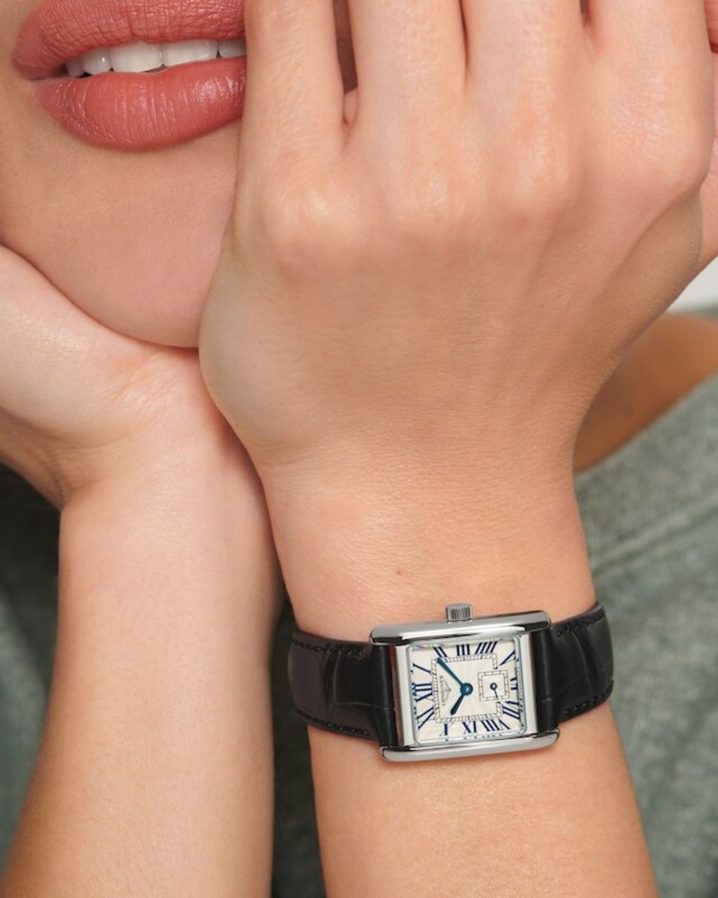 longines-mini-dolcevita-l5-200-4-71-2-detailed-view-1600x2000-10-c0a37c