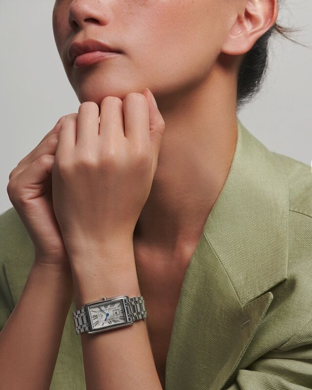 longines-dolcevita-l5-512-4-71-6-detailed-view-1600x2000-3-b12d83