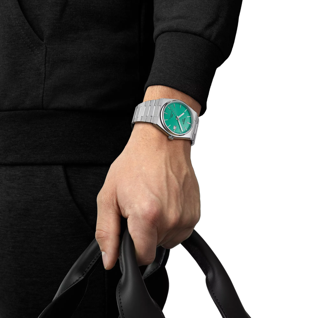 a505fd40-6553-49ba-8106-466e0a9719d8_T137_407_11_091_01_WRIST