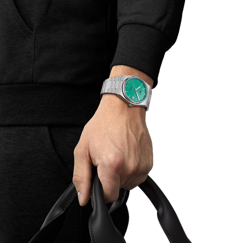 a505fd40-6553-49ba-8106-466e0a9719d8_T137_407_11_091_01_WRIST