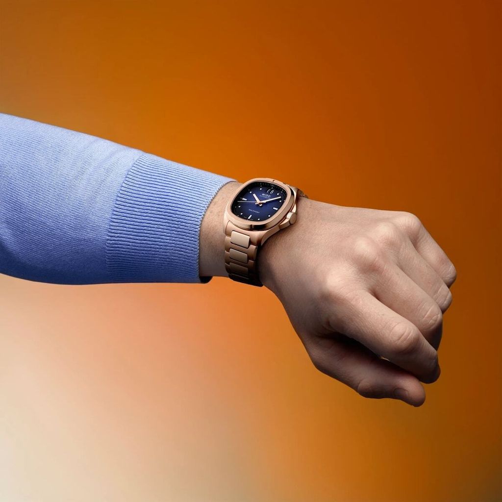 M049.526.33.041.00_6_wrist_1