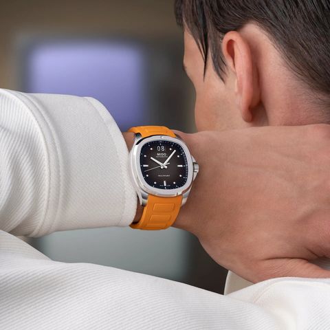 M049.526.17.081.00_6_wrist_1
