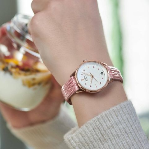 M043.207.36.011.00_6_wrist_1