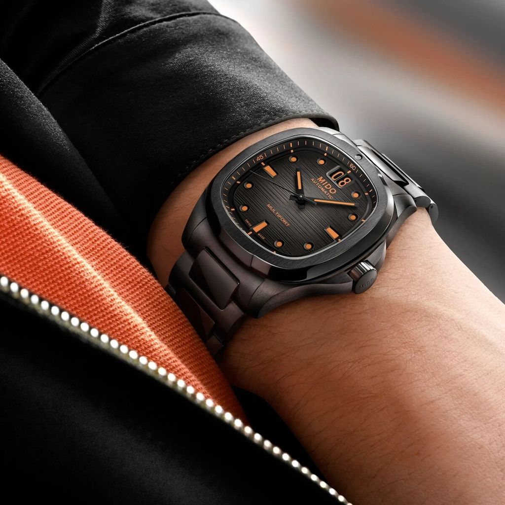 M049.526.33.081.00_6_wrist_1