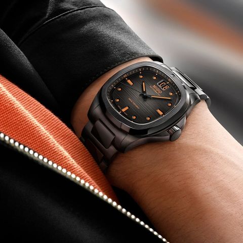 M049.526.33.081.00_6_wrist_1