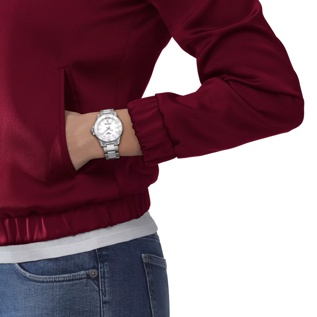309e109d-10bf-49fe-b676-9fdb639200d6_T120_210_11_011_00_WRIST