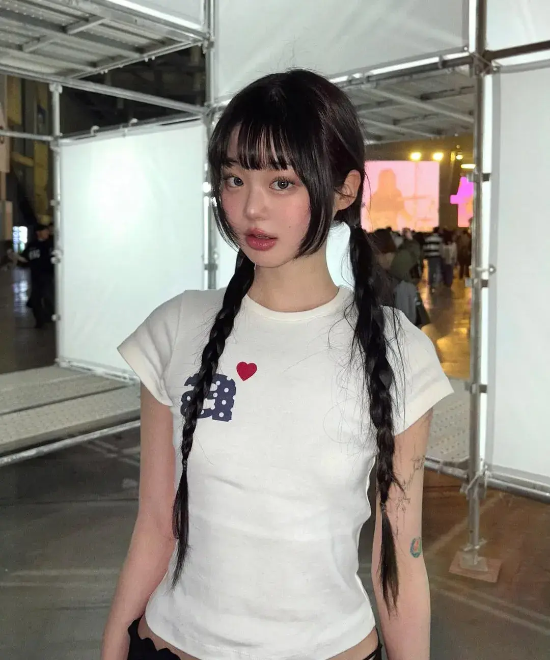ecc9a8b2961a4729a9b08ed1716a5be5.jpg