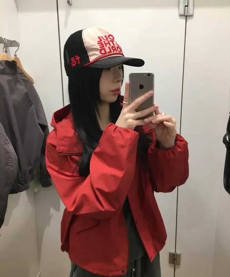 9484712fdc0d4136aefba603c7ee9bb1.jpg